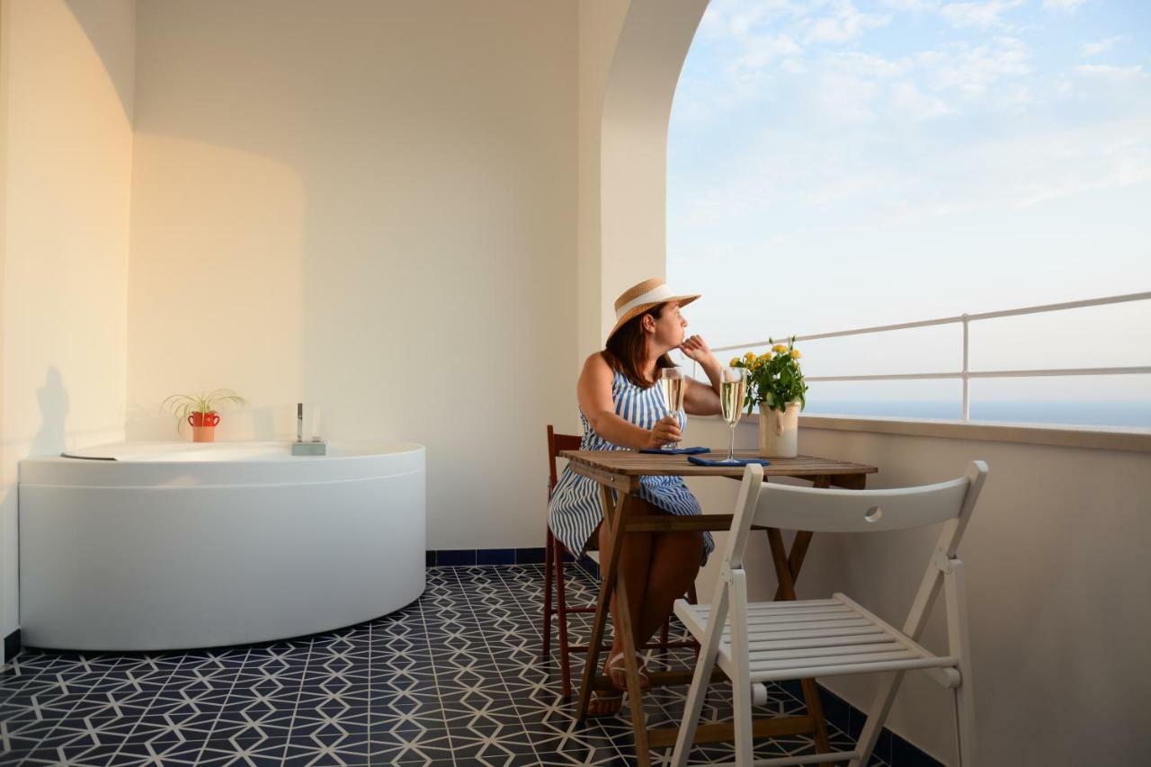 Pezz Pezz Hotel Praiano Eksteriør billede